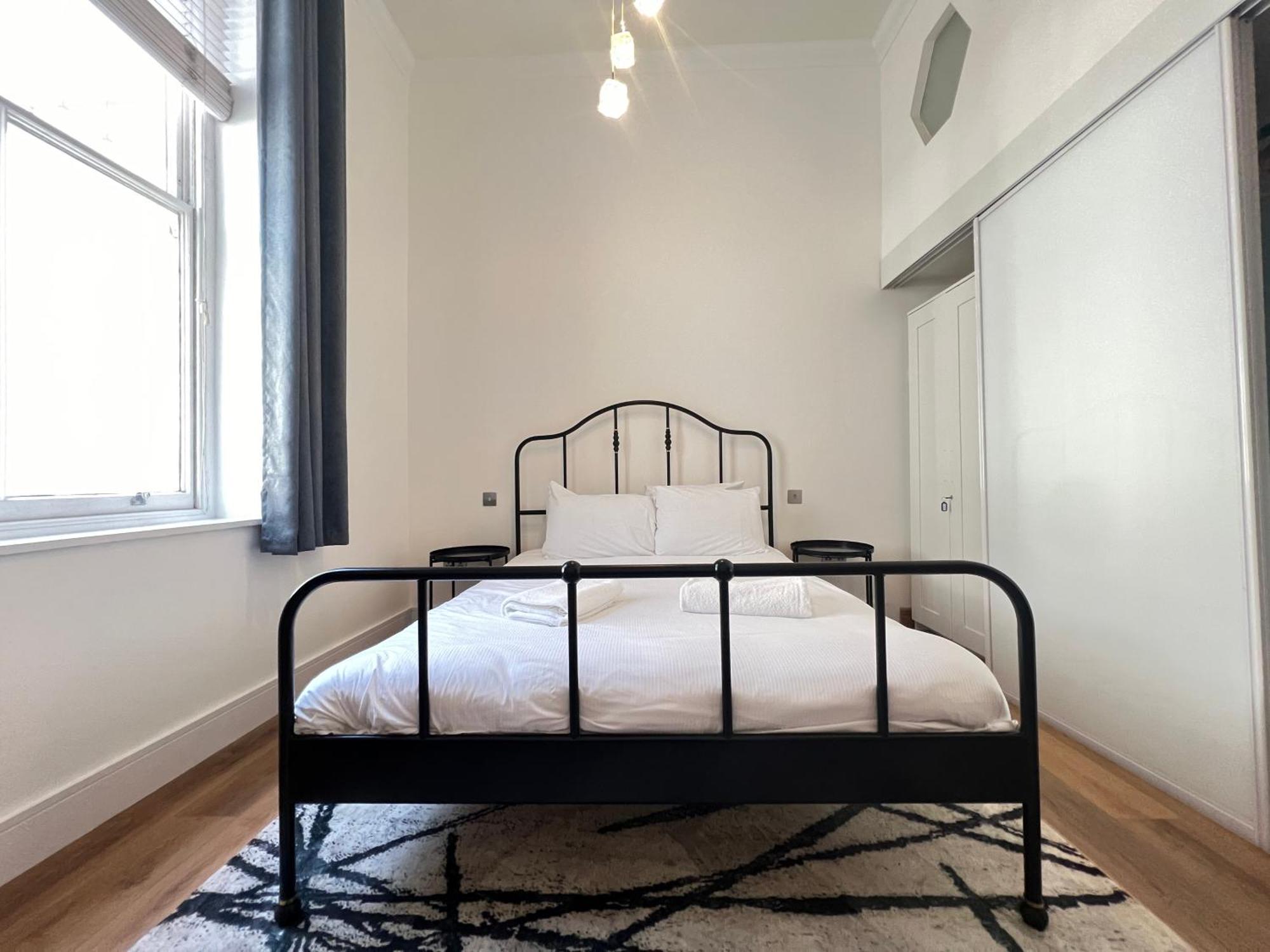 3.5 High Ceilings - Centrally Located London Exterior photo