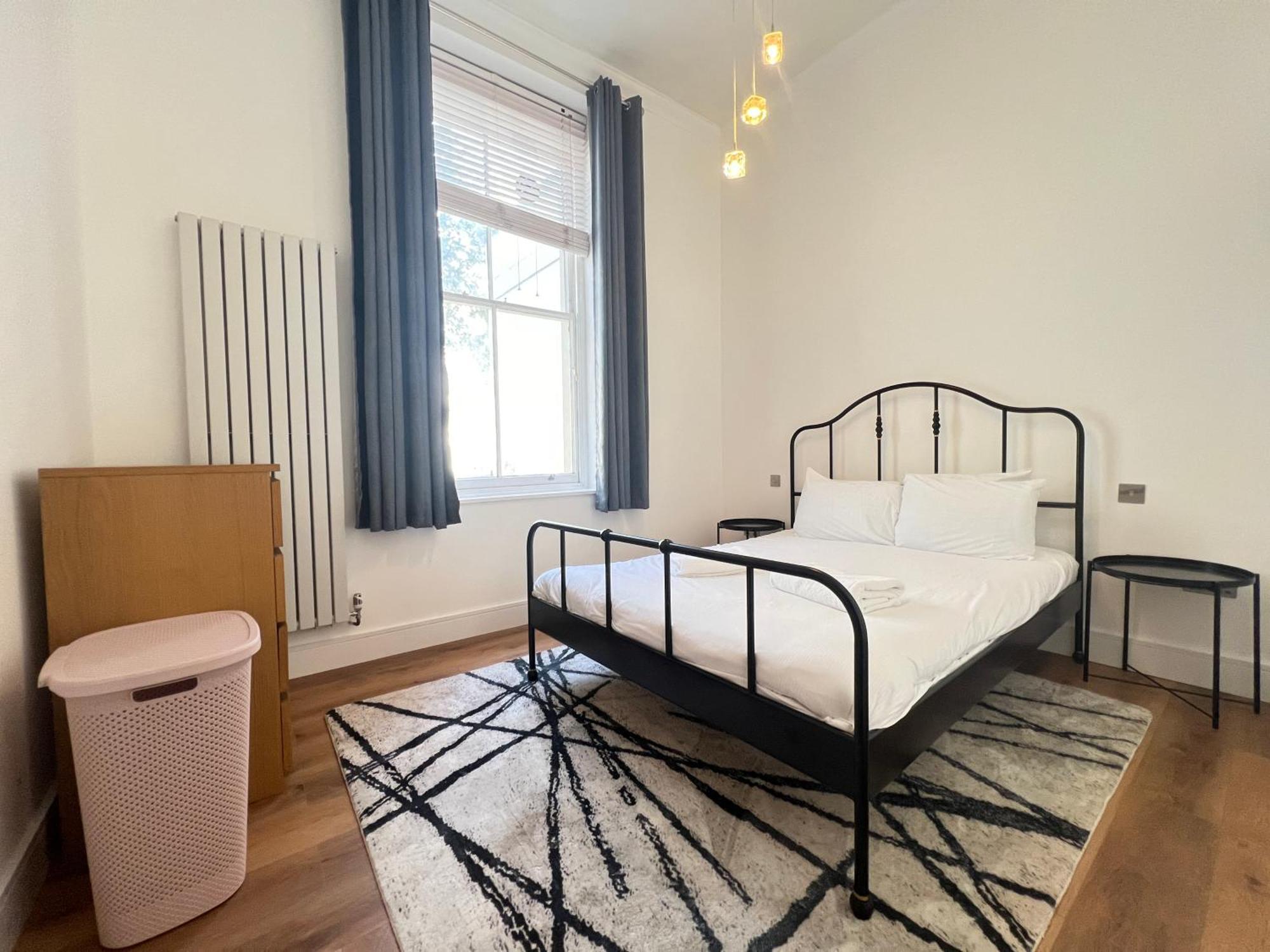 3.5 High Ceilings - Centrally Located London Exterior photo